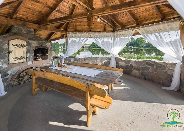 Holiday home Nad Samym Jeziorem Sauna Jacuzzi *